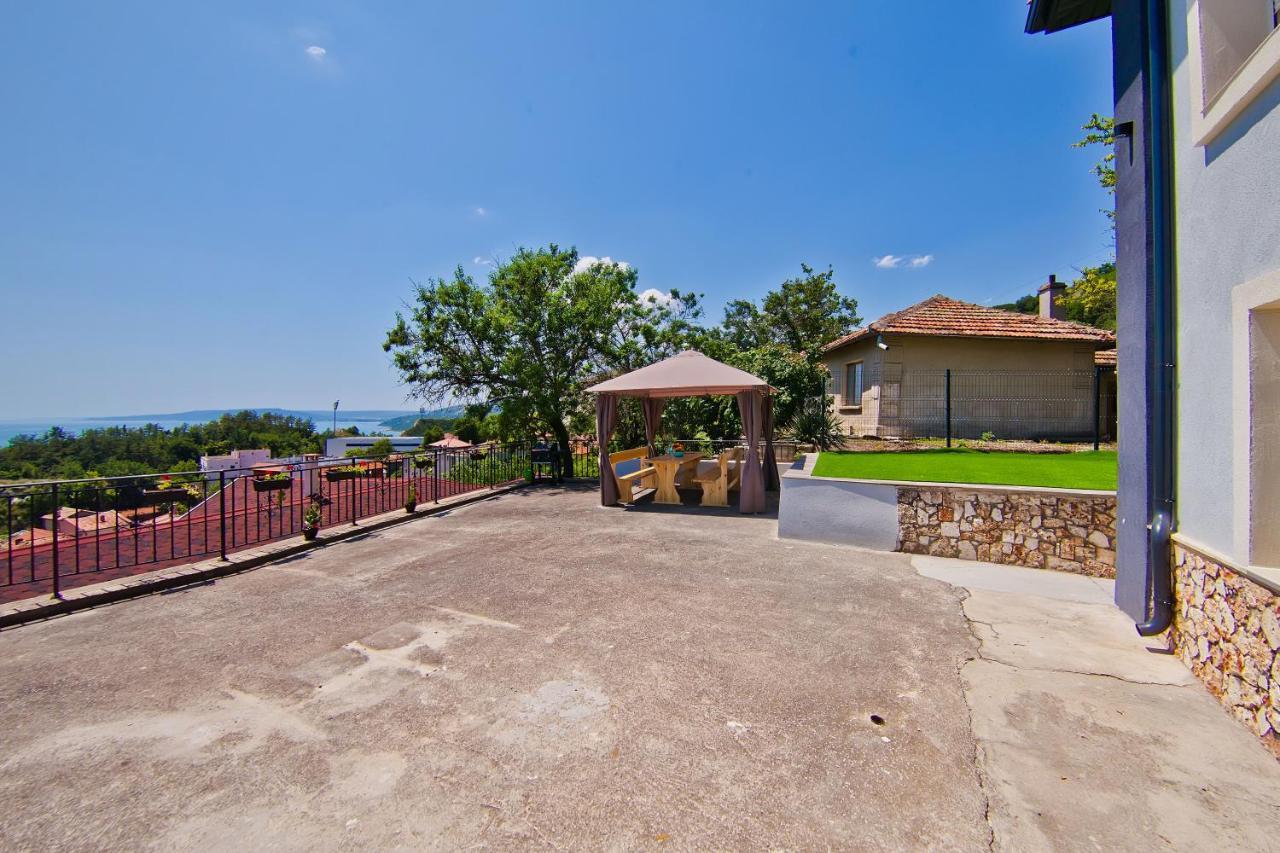 Guest House Stefan Balcic Exterior foto