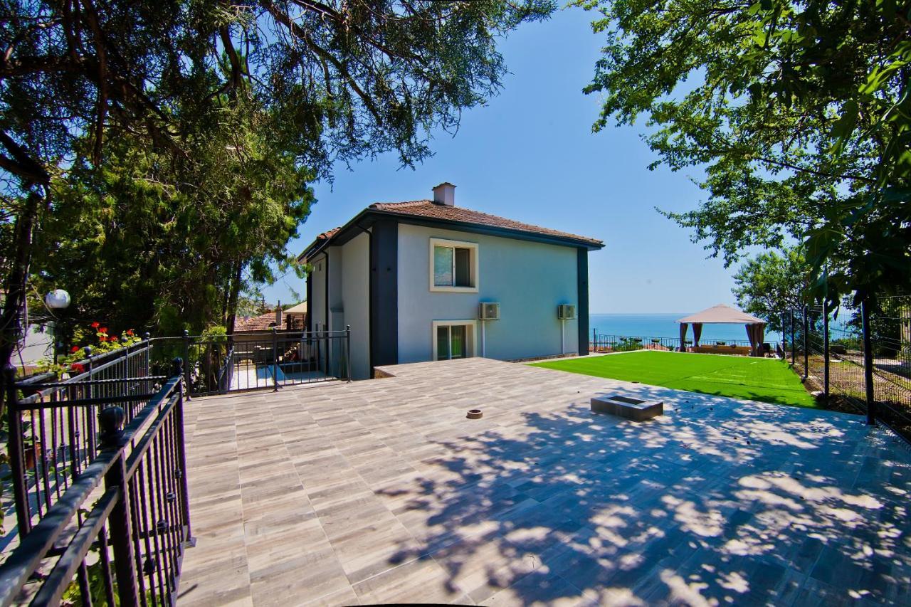 Guest House Stefan Balcic Exterior foto