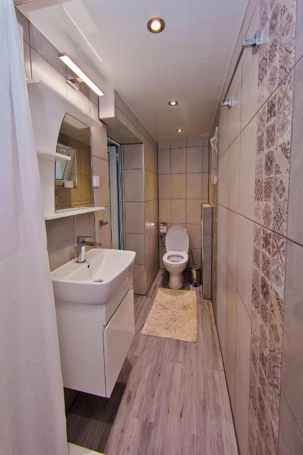 Guest House Stefan Balcic Exterior foto